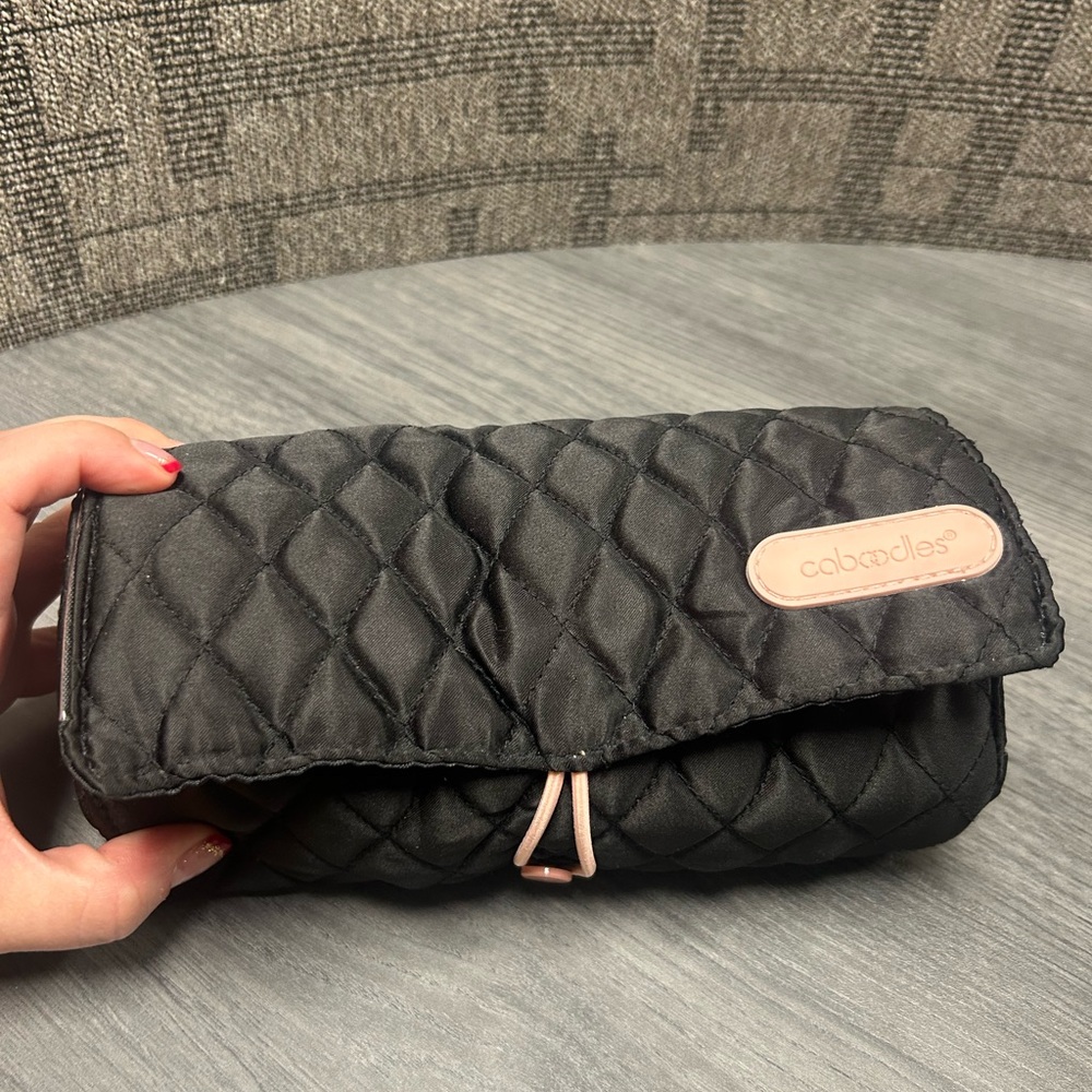 Caboodles Black Quilted Women's Bag